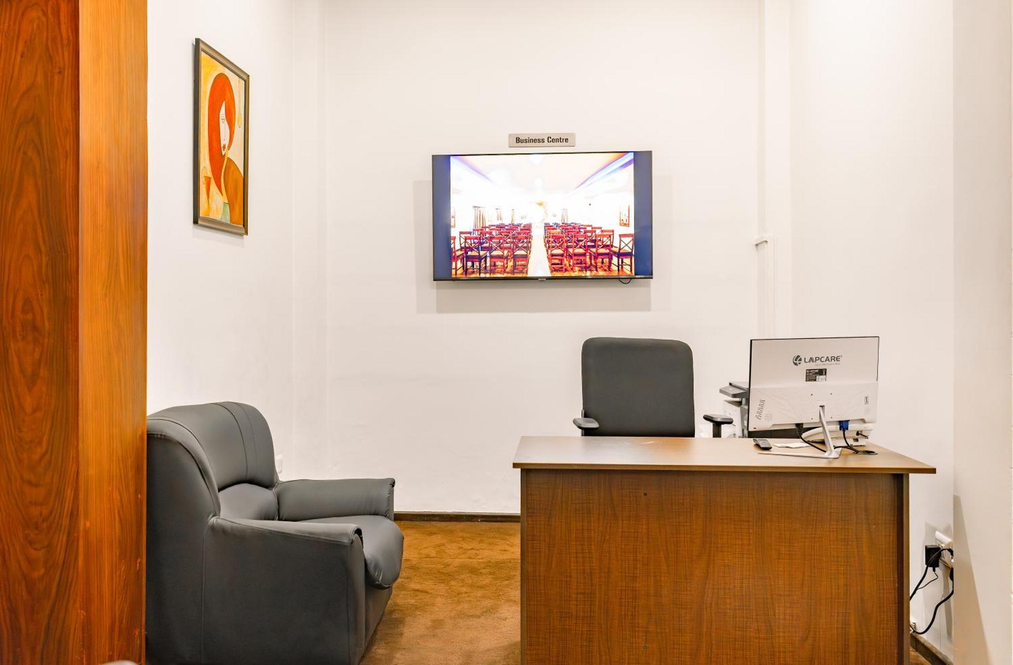 Hotel Narendra Central Muvattupuzha Zewnętrze zdjęcie