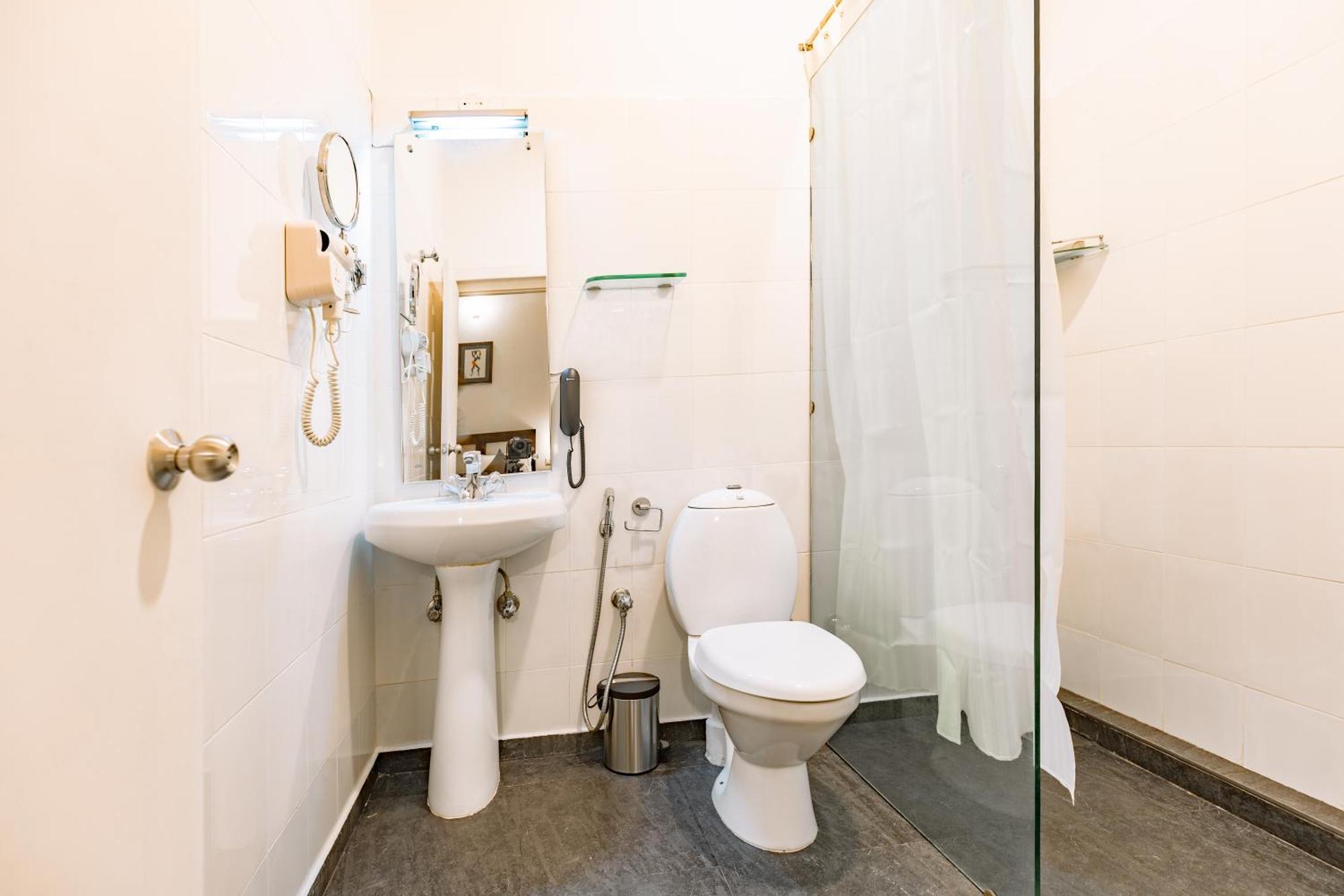 Hotel Narendra Central Muvattupuzha Zewnętrze zdjęcie