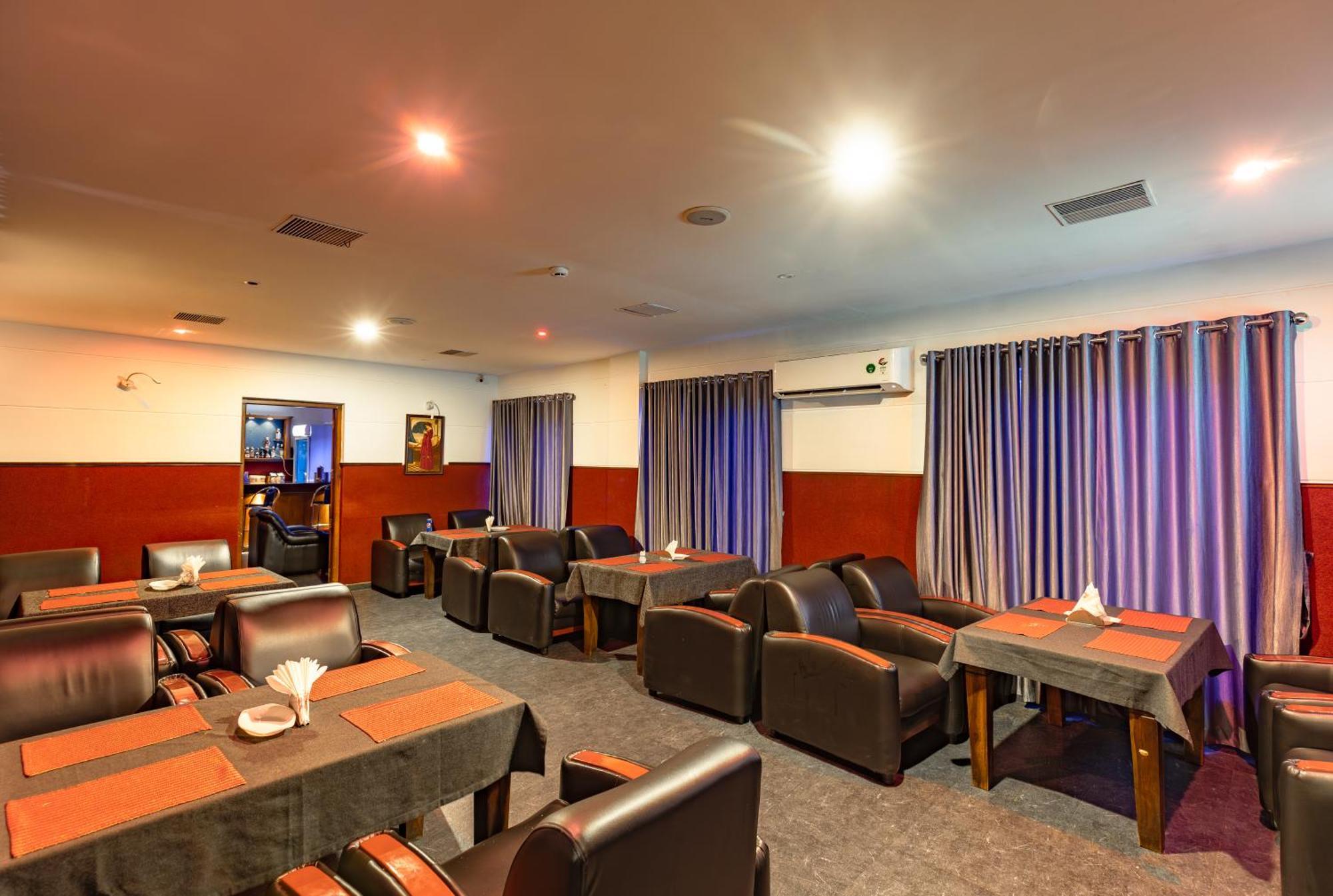 Hotel Narendra Central Muvattupuzha Zewnętrze zdjęcie